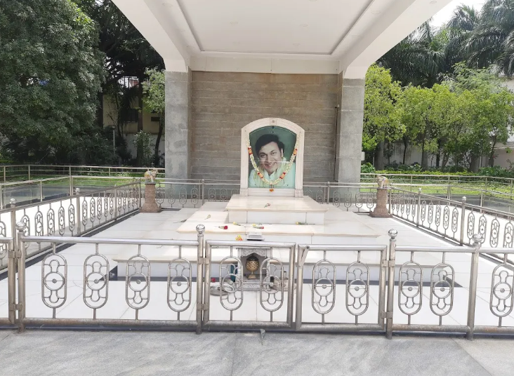 Dr. Rajkumar Samadhi, Bengaluru (Bangalore) Urban, Karnataka - Vushii.com Dr. Rajkumar Samadhi, Bengaluru (Bangalore) Urban, Karnataka - Vushii.com
